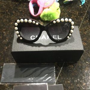 Chanel Pearl Black Runway Sunglasses Rare. In original case and box.